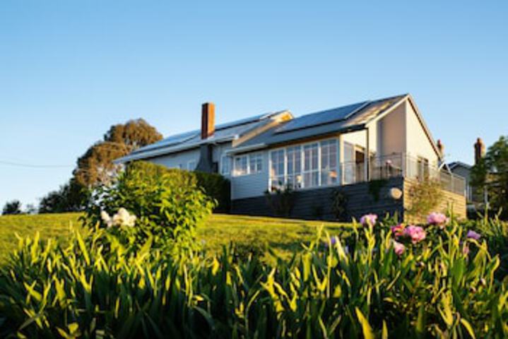 Daylesford VIC New Castle Holiday