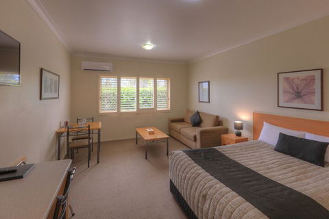 Country Roads Motor Inn Goondiwindi - New Castle Holiday 7