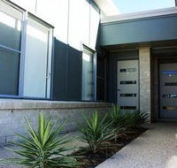 Bottle Tree Apartments - New Castle Holiday