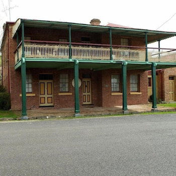 Stoke House Bed And Breakfast - New Castle Holiday 3