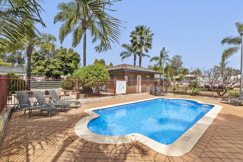 Central Caravan Park - New Castle Holiday 4