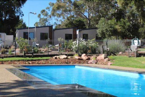 Halls Gap Lakeside Tourist Park - New Castle Holiday 2