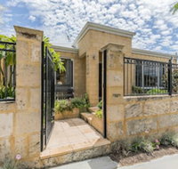 Ocean Keys Cottage - New Castle Holiday