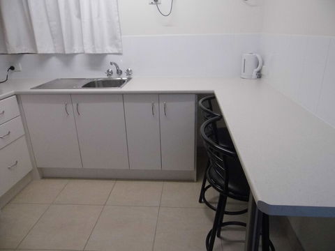 Nanango Fitzroy Motel - New Castle Holiday 3