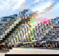 Baileys Serviced Apartments - New Castle Holiday