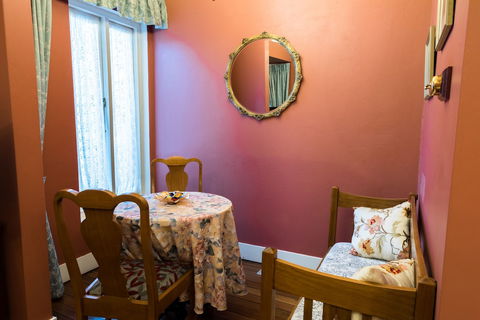 Shelton-Lea B&B - New Castle Holiday 2