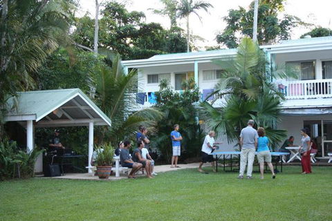 Absolute Backpackers Mission Beach - New Castle Holiday 3