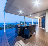 Hydeaway Bay Beach House - New Castle Holiday