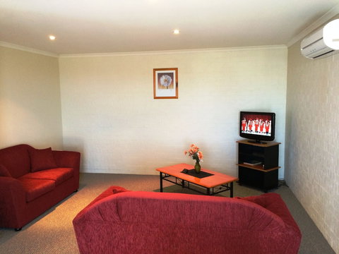 Heritage House Motel & Units - New Castle Holiday 5