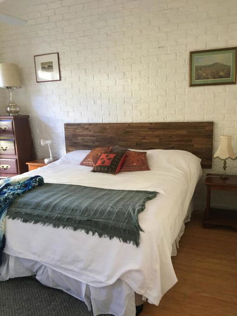 Eumundi Guesthouse & B & B - New Castle Holiday 2