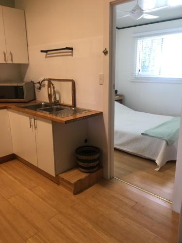 Eumundi Guesthouse & B & B - New Castle Holiday 5