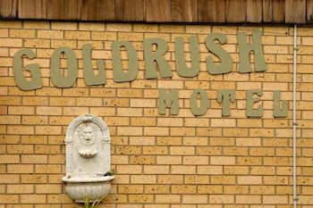 Young Goldrush Motel - New Castle Holiday 1
