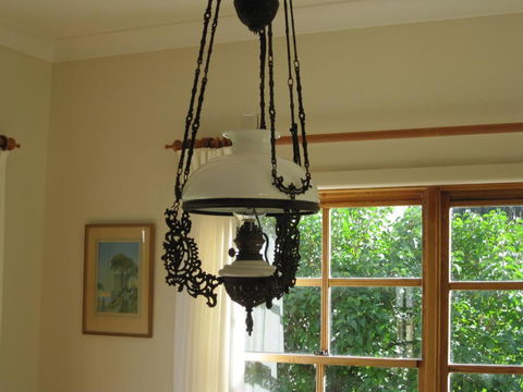 Sutton Forest Cottage - New Castle Holiday 6