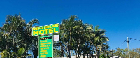 Emerald Highlands Motel - New Castle Holiday 3