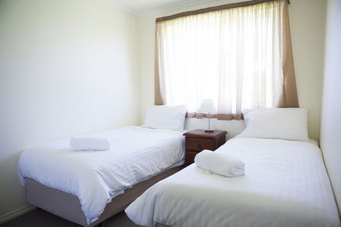 Echuca Moama Holiday Villas - New Castle Holiday 1