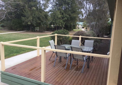 Winbi River Resort Holiday Rentals - New Castle Holiday 5