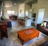 Killarney View Cabins  Caravan Park - New Castle Holiday