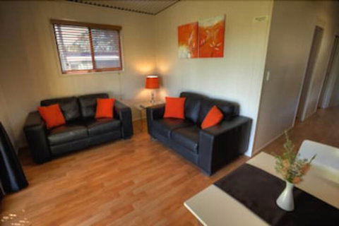 Killarney View Cabins & Caravan Park - New Castle Holiday 4