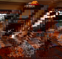 The Hidden Gem - New Castle Holiday