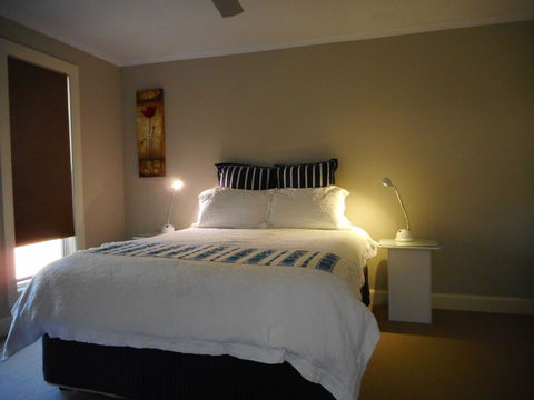 Rosebank Bed & Breakfast - New Castle Holiday 1