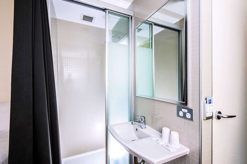 Ibis Budget Sydney Olympic Park - New Castle Holiday 7