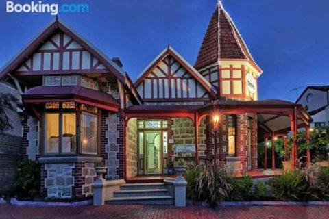 The Witchs Hat - New Castle Holiday 0