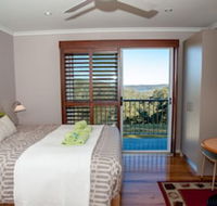 Sinclairs Country Retreat - New Castle Holiday