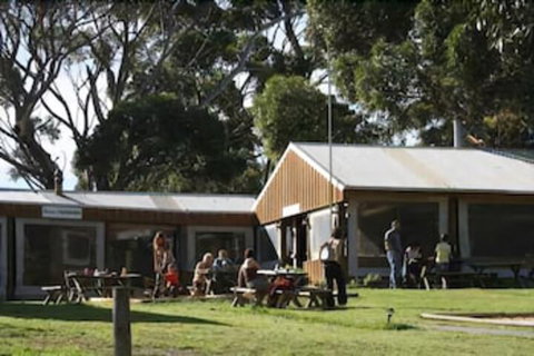 Seal Bay Cottages - New Castle Holiday 6