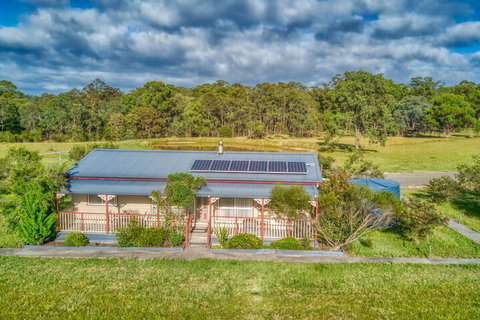 Cottages On Lovedale - New Castle Holiday 1