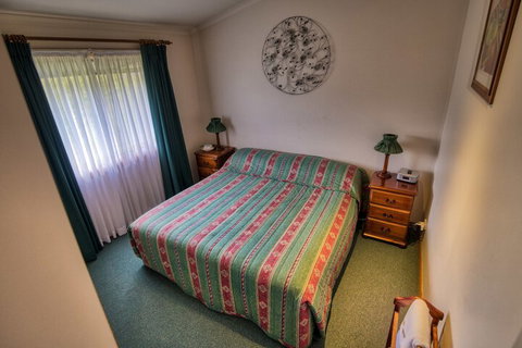 Cottages On Lovedale - New Castle Holiday 5