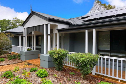 Clouds Mapleton - New Castle Holiday 3