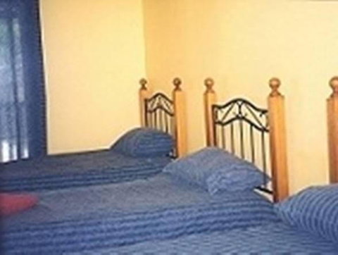 Lake Tinaroo Terraces - New Castle Holiday 1