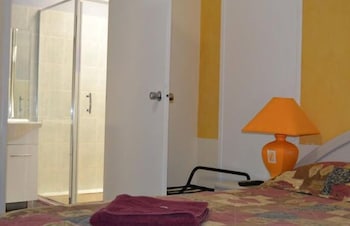 Chadstone Executive Motel - New Castle Holiday 6