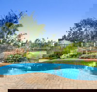 Coranda Lodge - New Castle Holiday