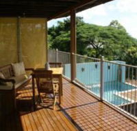 Myaura Bed  Breakfast - New Castle Holiday