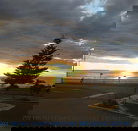 Beachhouse Mollymook - New Castle Holiday