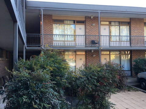 Red Cedars Motel - New Castle Holiday 2