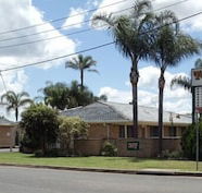Town  Country Motor Inn - New Castle Holiday
