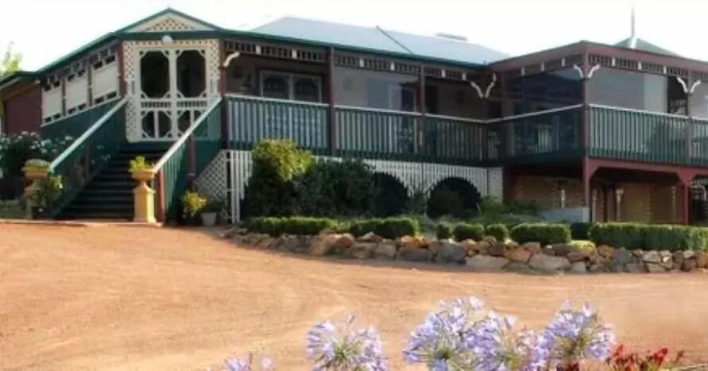 Hall ACT New Castle Holiday