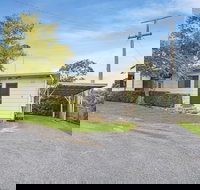 Jetty Road Retreat - New Castle Holiday