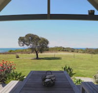 Bear Gully Coastal Cottages - New Castle Holiday