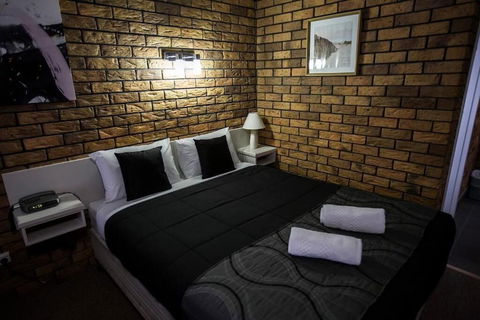 Park House Motor Inn - New Castle Holiday 4