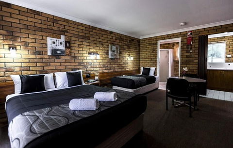 Park House Motor Inn - New Castle Holiday 3