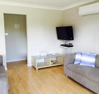 Emerald Apartment - New Castle Holiday