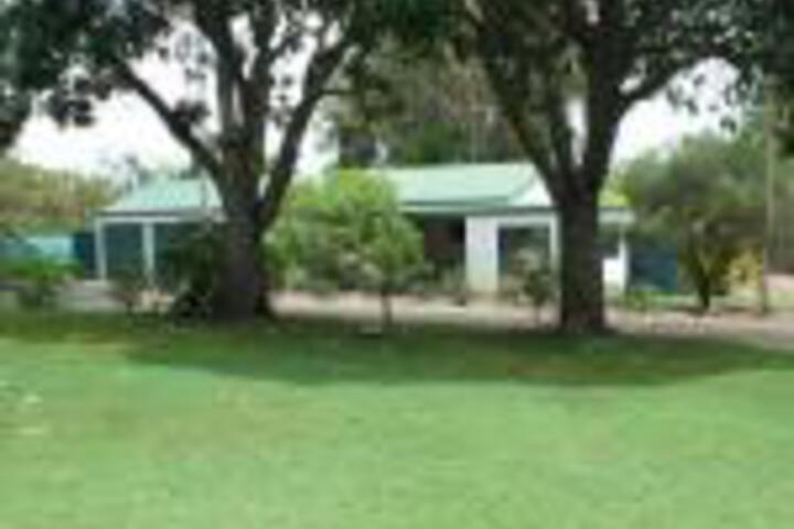 Dalysford QLD New Castle Holiday