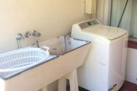 Copper Gate Motel - New Castle Holiday 7