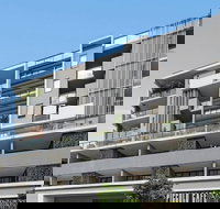 Atrio Apartments - New Castle Holiday