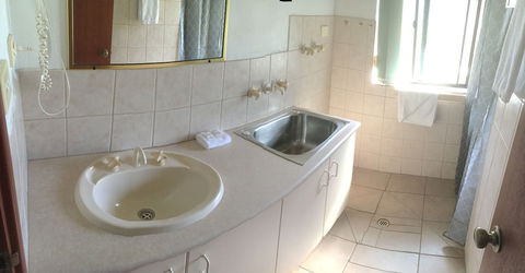 Sandy Bay Holiday Park - New Castle Holiday 6