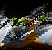 Lakeside Cottage - New Castle Holiday