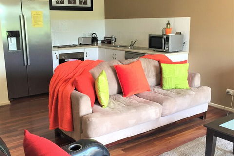 McLaren Vale Studio Apartments - New Castle Holiday 5